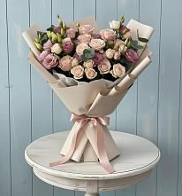 Букет цветов из:  Розы и Лизиантусы в Талдоме