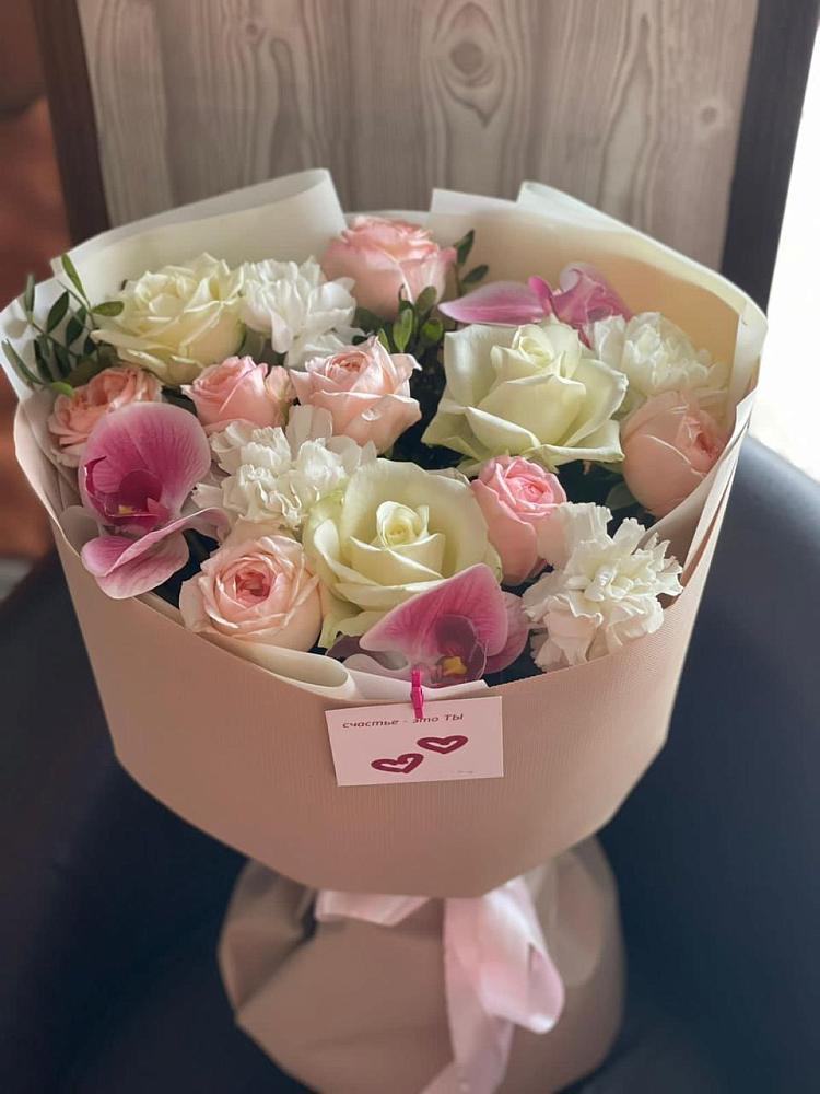 Букет цветов из: Орхидеи, Розы и Гвоздики в Талдоме