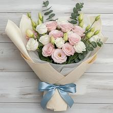 Букет цветов из:  Лизиантусы в Талдоме