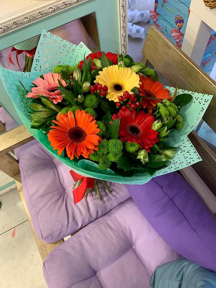 Букет цветов из: Герберы, Хризантемы и Альстромерии в Талдоме