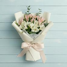 Букет цветов из:  Альстромерии в Талдоме