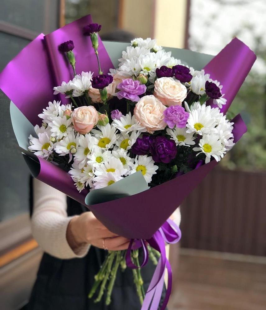 Букет цветов из: Хризантемы, Гвоздики и Розы в Талдоме