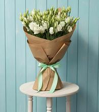 Букет цветов из:  Лизиантусы в Талдоме