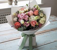 Букет цветов из:  Розы, Лизиантусы и Гвоздики в Талдоме