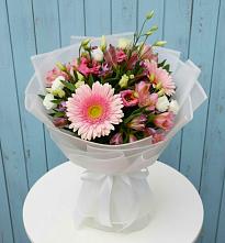 Букет цветов из:  Герберы, Альстромерии и Лизиантусы #REPLACE_PRED# Талдоме