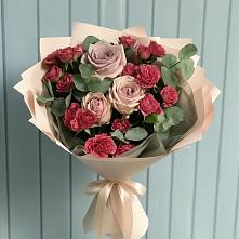 Букет цветов из:  Гвоздики и Розы в Талдоме