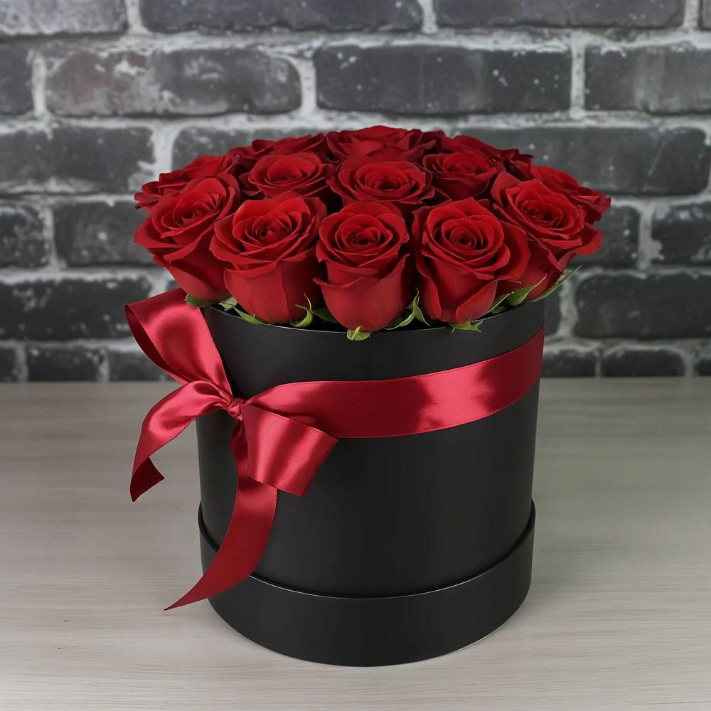 Цветочная композиция из Розы в шляпной коробке в Талдоме