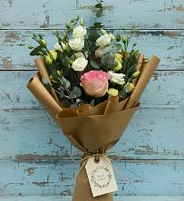 Букет цветов из:  Розы и Лизиантусы в Талдоме