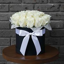 Цветочная композиция из Розы в шляпной коробке в Талдоме