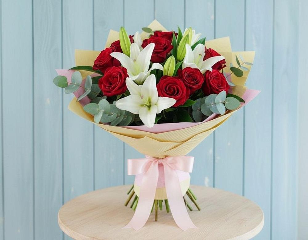 Букет цветов из: Лилии и Розы в Талдоме